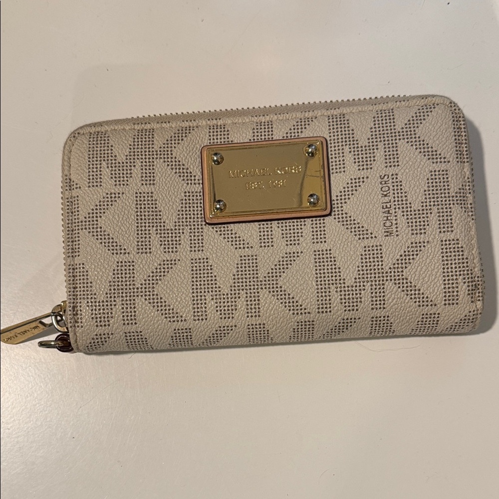 Michael Kors Cream Logo Wallet